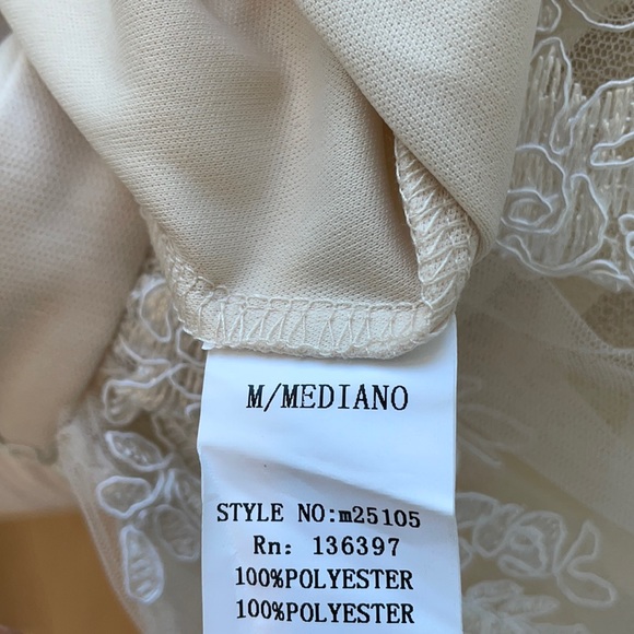 Lace Cocktail dress never worn - Picture 10 of 12